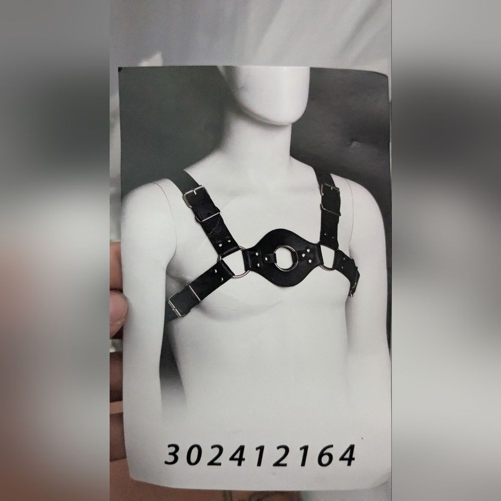Men's chest harness